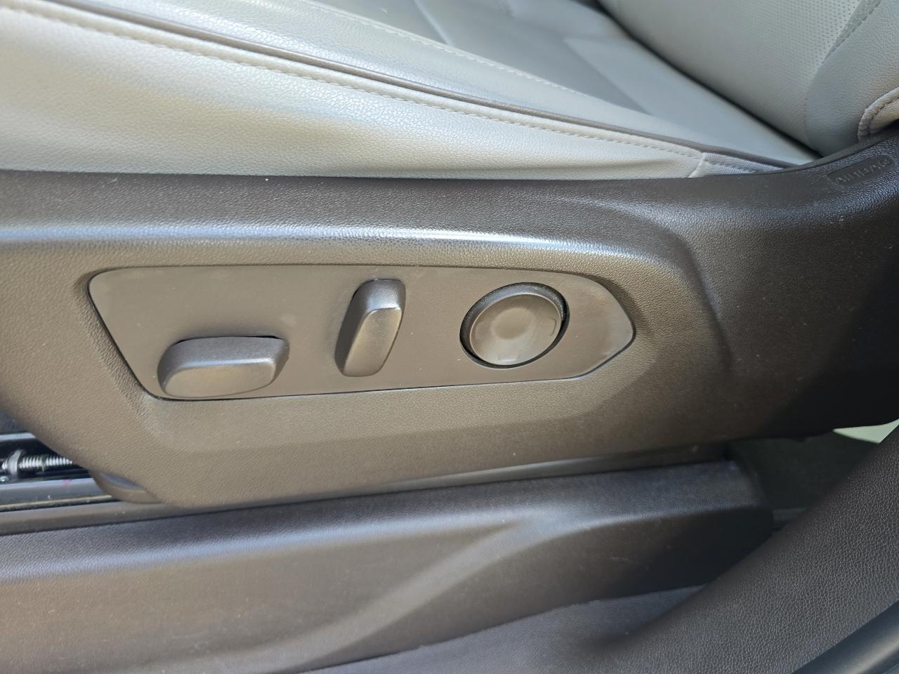 GMC Yukon 4WD 4dr SLT 2021