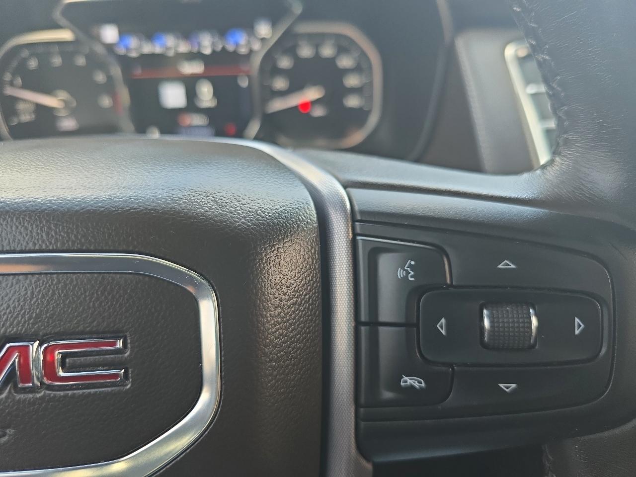 GMC Yukon 4WD 4dr SLT 2021