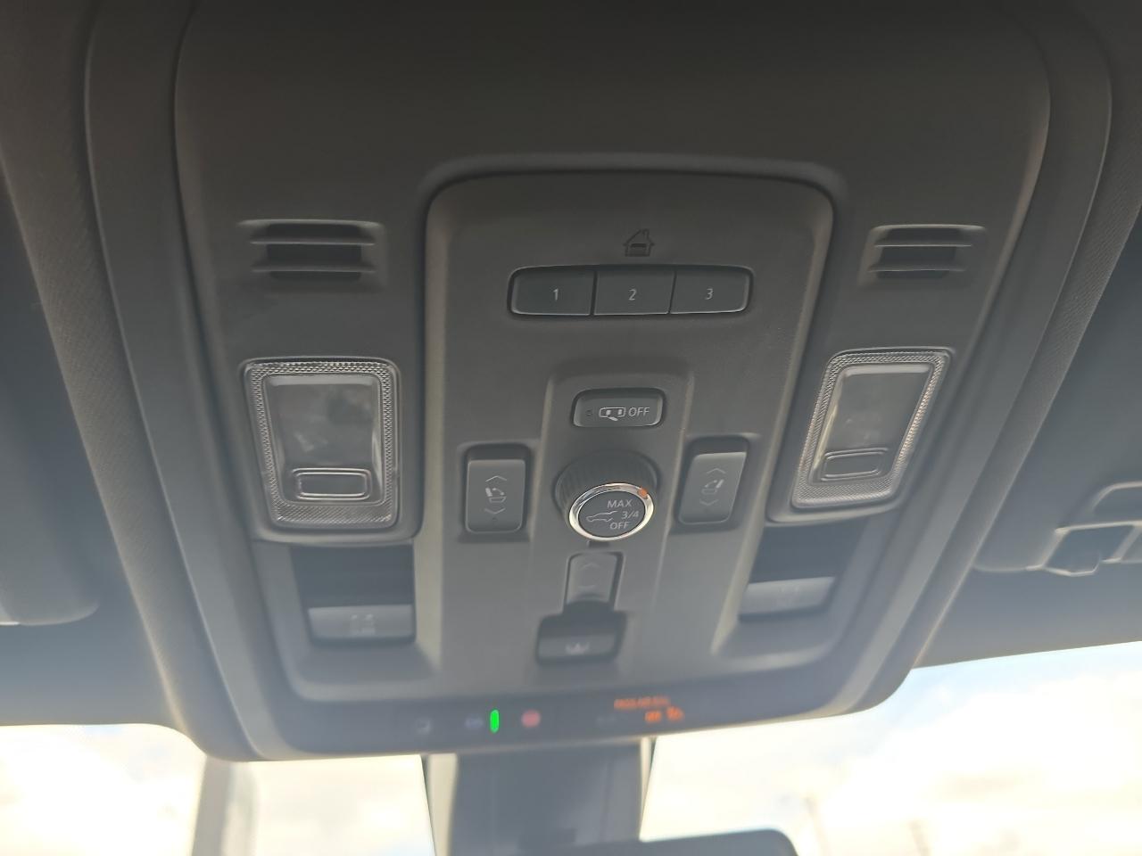 GMC Yukon 4WD 4dr SLT 2021