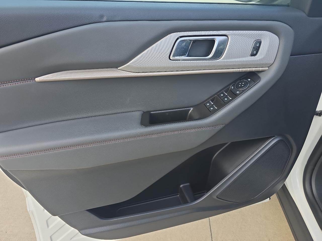 Ford Explorer Active 4WD 2025