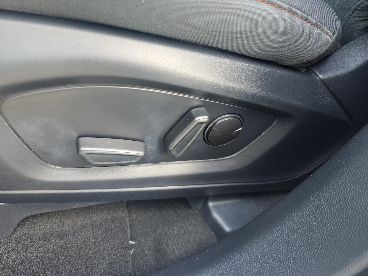 Ford Explorer Active 4WD 2025