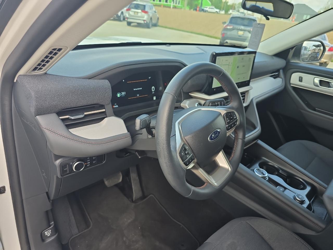 Ford Explorer Active 4WD 2025