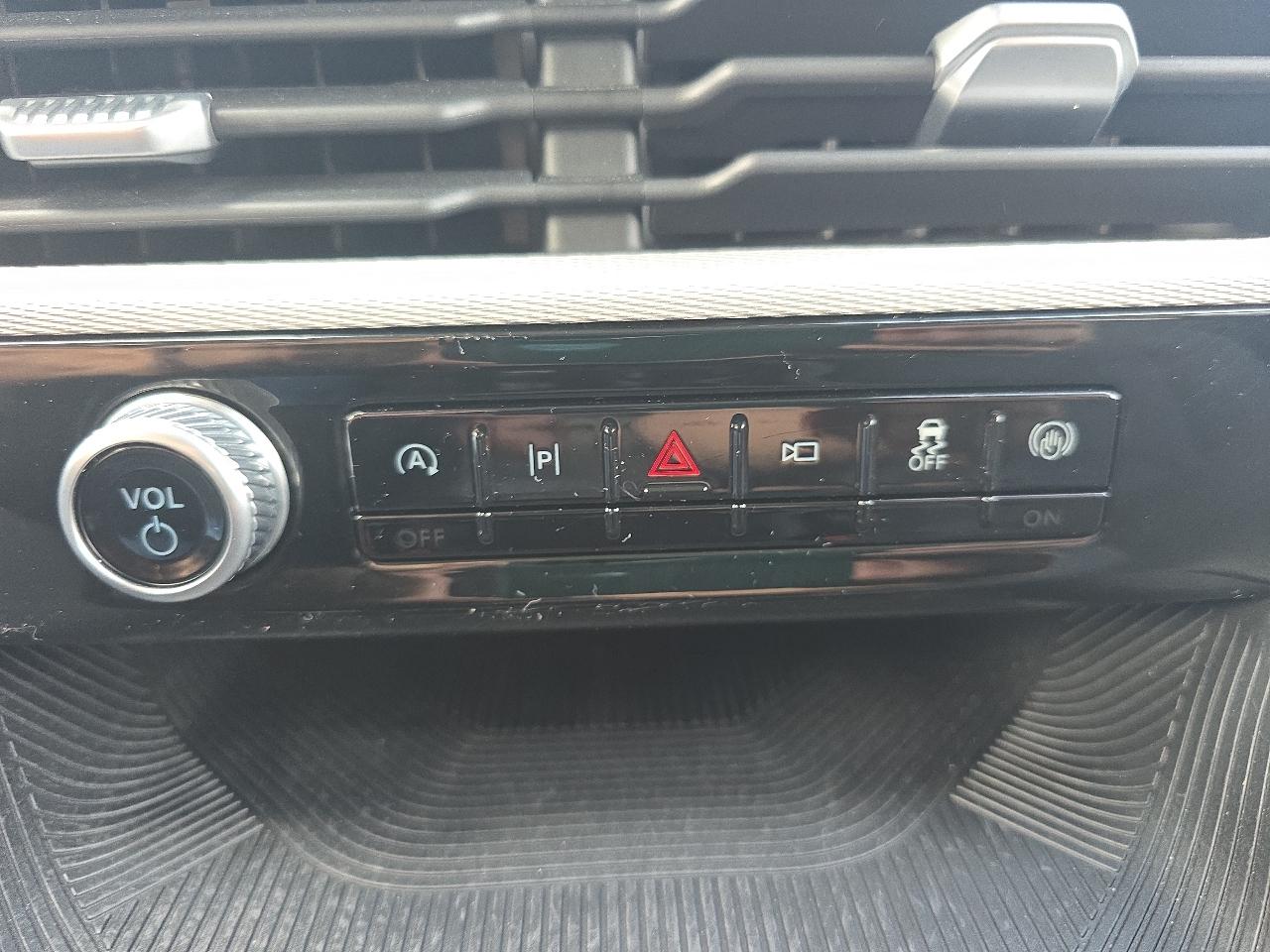 Ford Explorer Active 4WD 2025