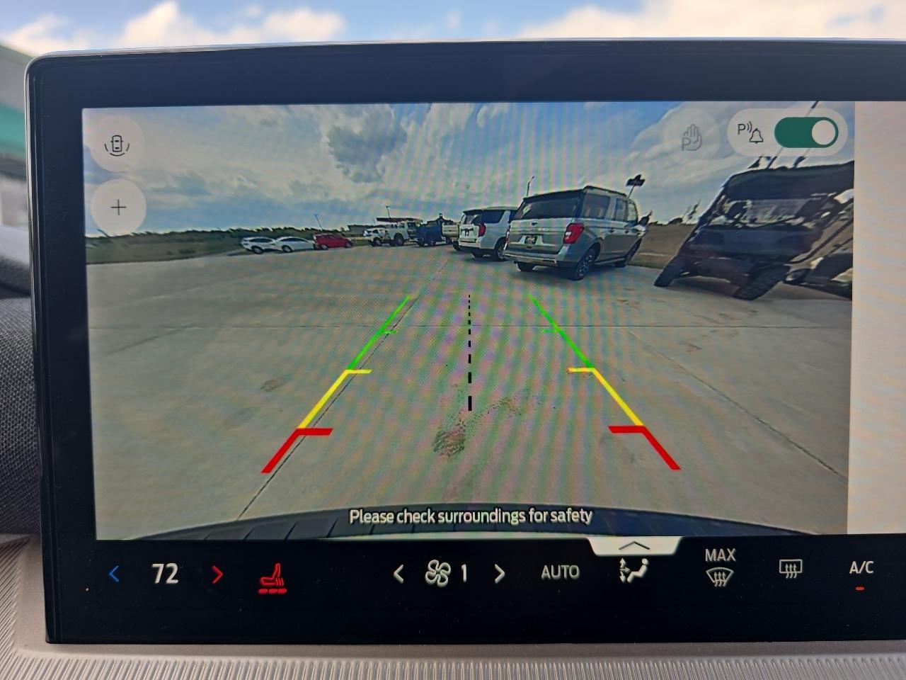 Ford Explorer Active 4WD 2025