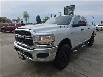 2022 RAM 3500 Tradesman 4x4 Crew Cab 6'4" Box
