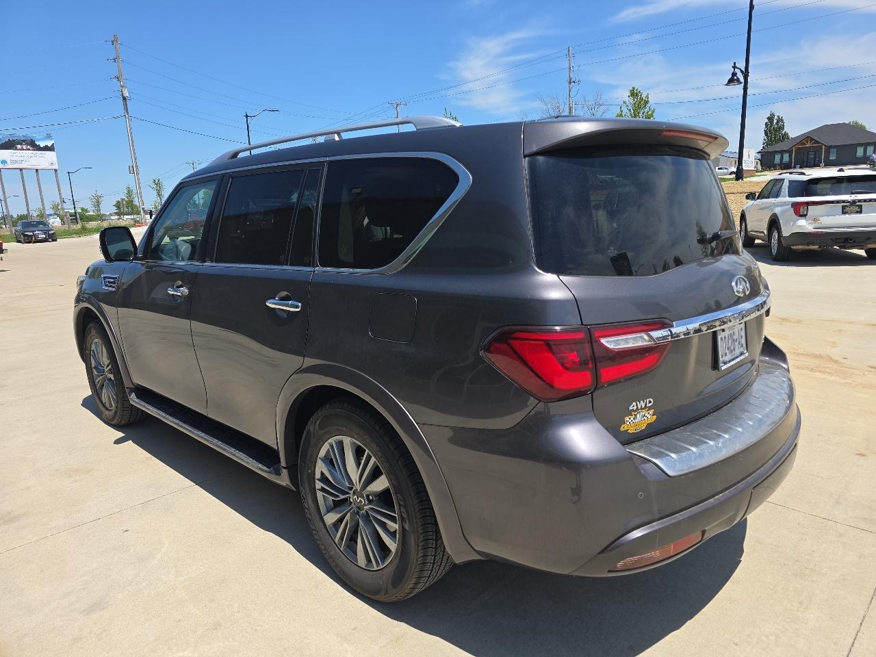 Infiniti QX80 LUXE AWD 2024