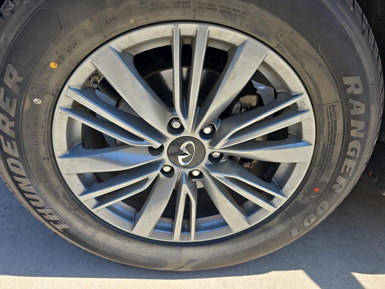 Infiniti QX80 LUXE AWD 2024
