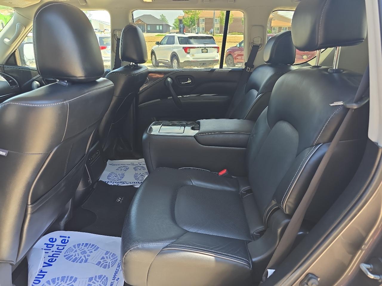 Infiniti QX80 LUXE AWD 2024