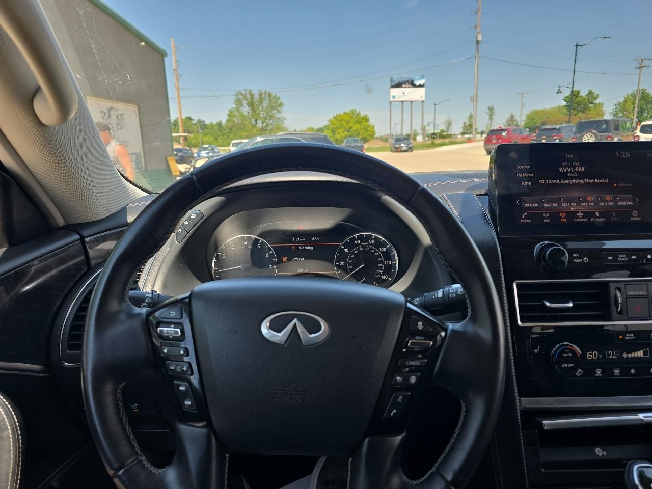 Infiniti QX80 LUXE AWD 2024