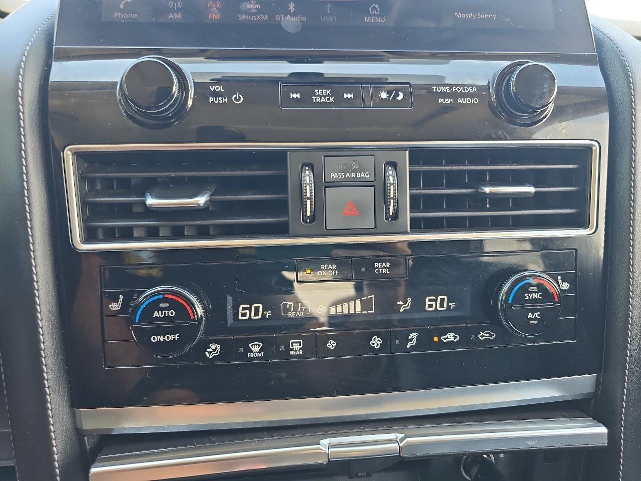 Infiniti QX80 LUXE AWD 2024