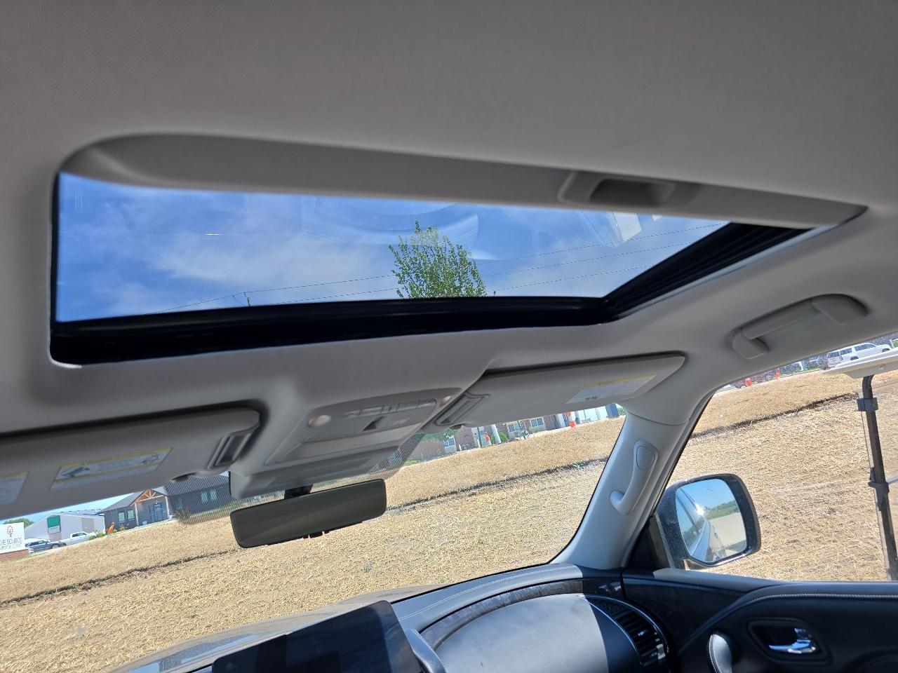 Infiniti QX80 LUXE AWD 2024