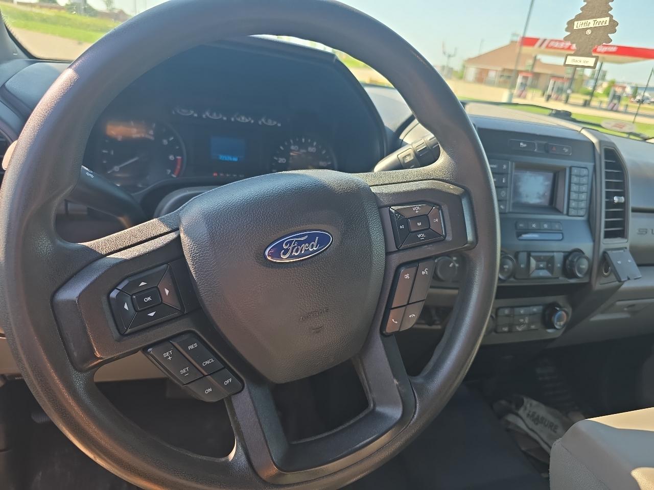 Ford Super Duty F-250 SRW XL 4WD Crew Cab 6.75' Box 2021