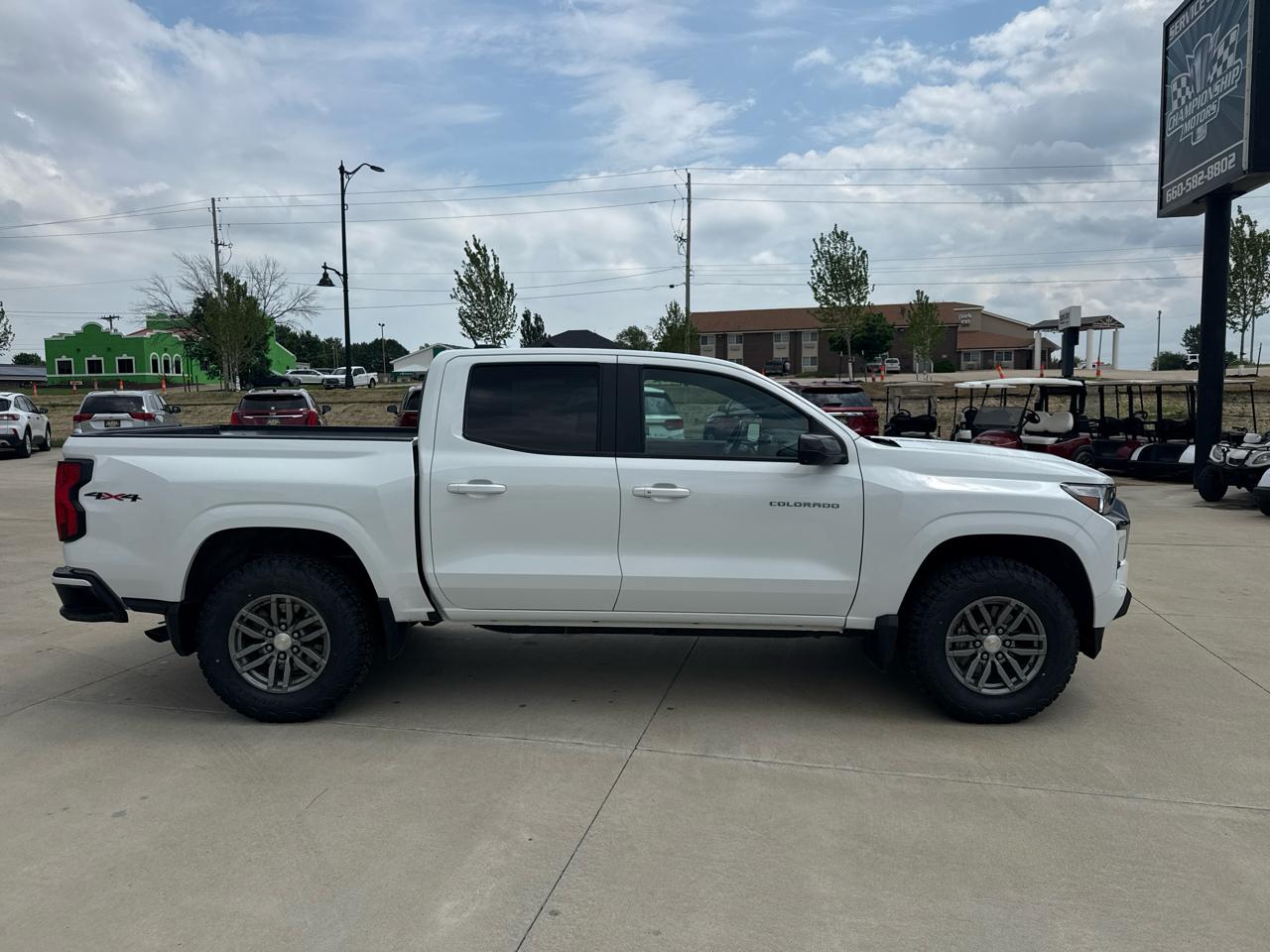 Chevrolet Colorado 4WD Crew Cab LT 2024