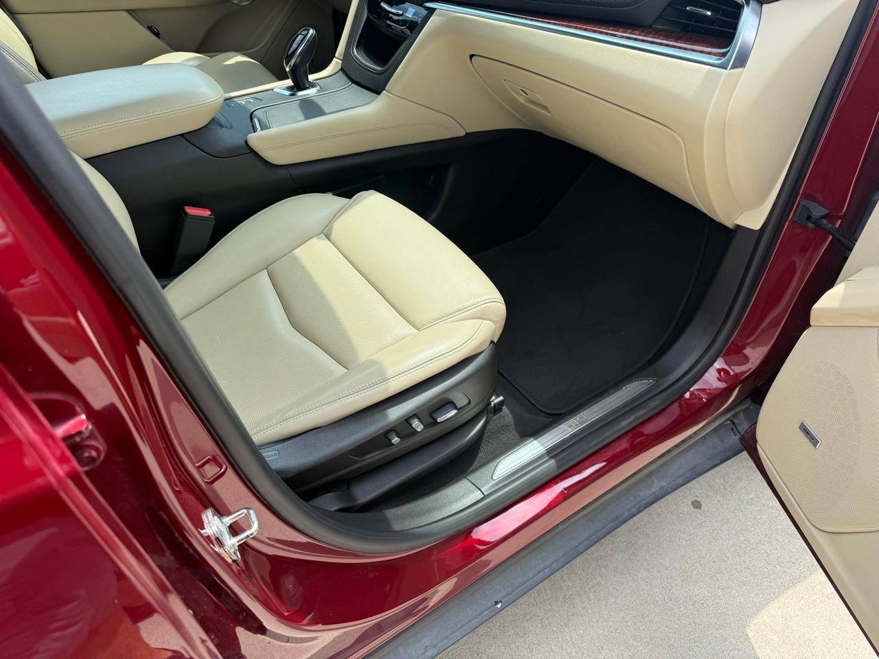 Cadillac XT5 AWD 4dr Luxury 2017