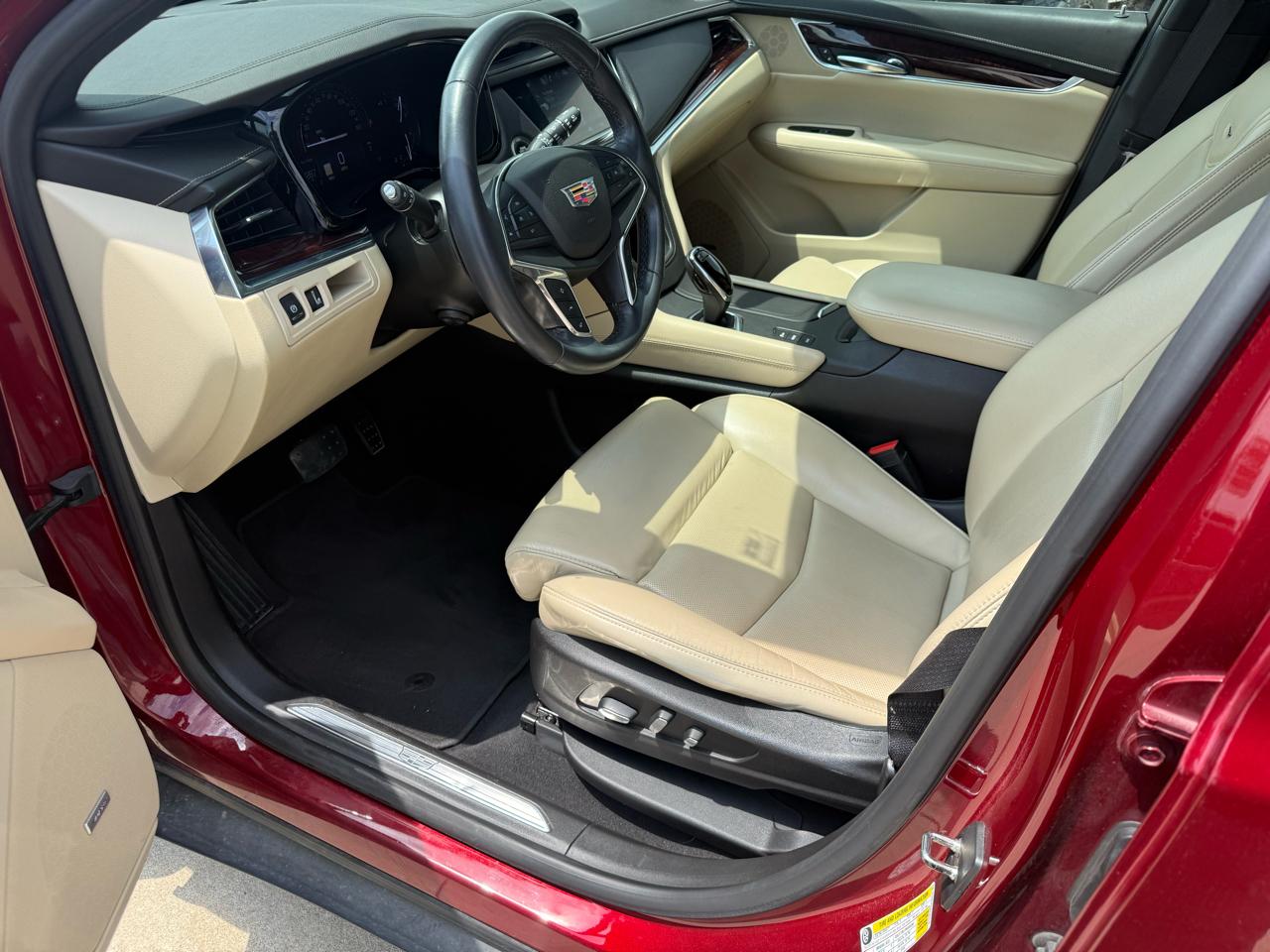 Cadillac XT5 AWD 4dr Luxury 2017