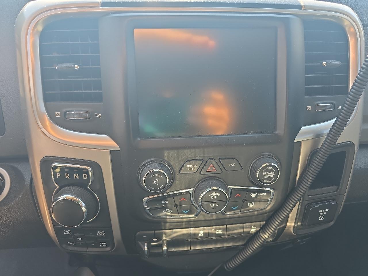 RAM 1500 Big Horn 4x4 Quad Cab 6'4" Box 2017