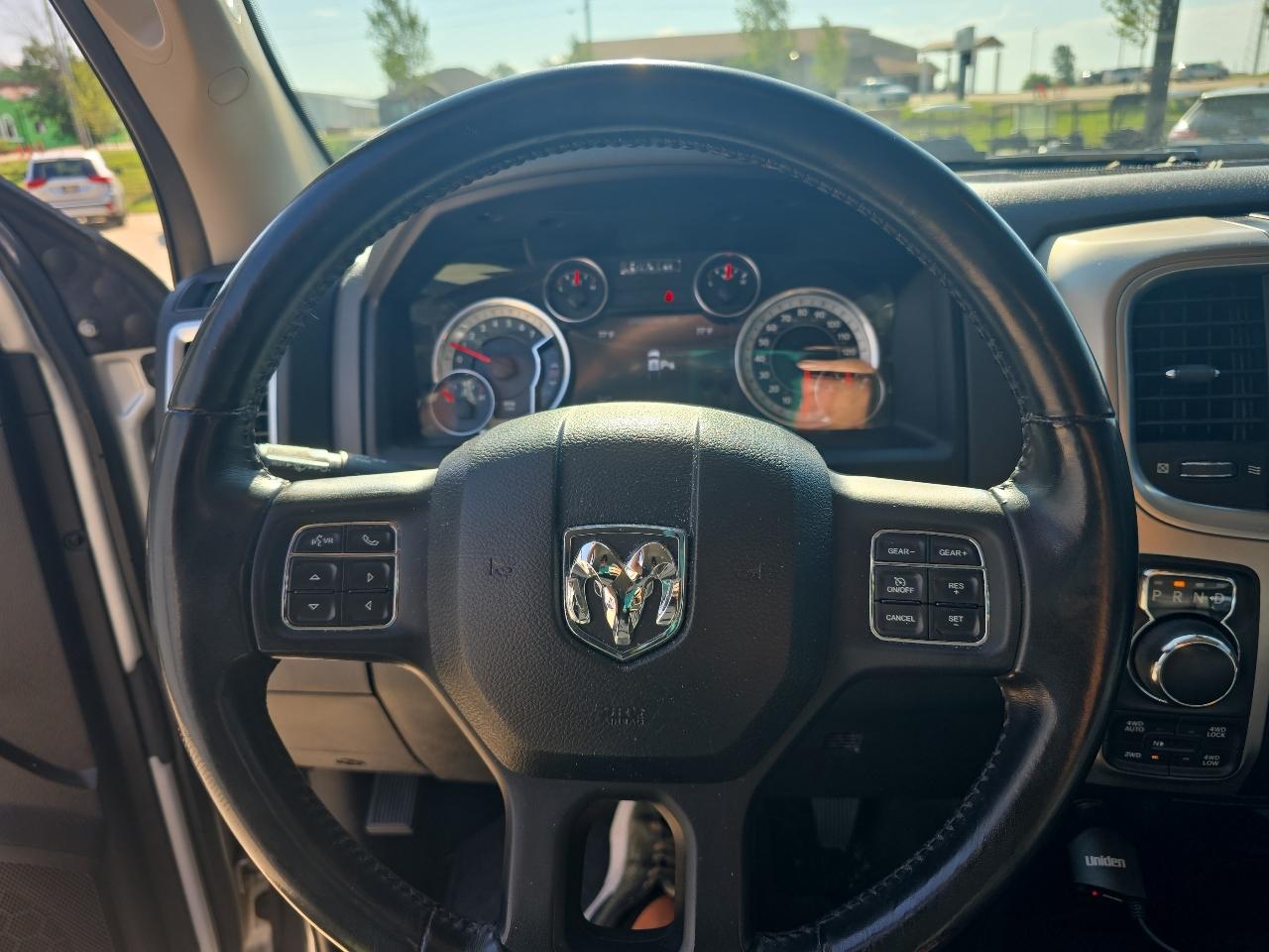 RAM 1500 Big Horn 4x4 Quad Cab 6'4" Box 2017