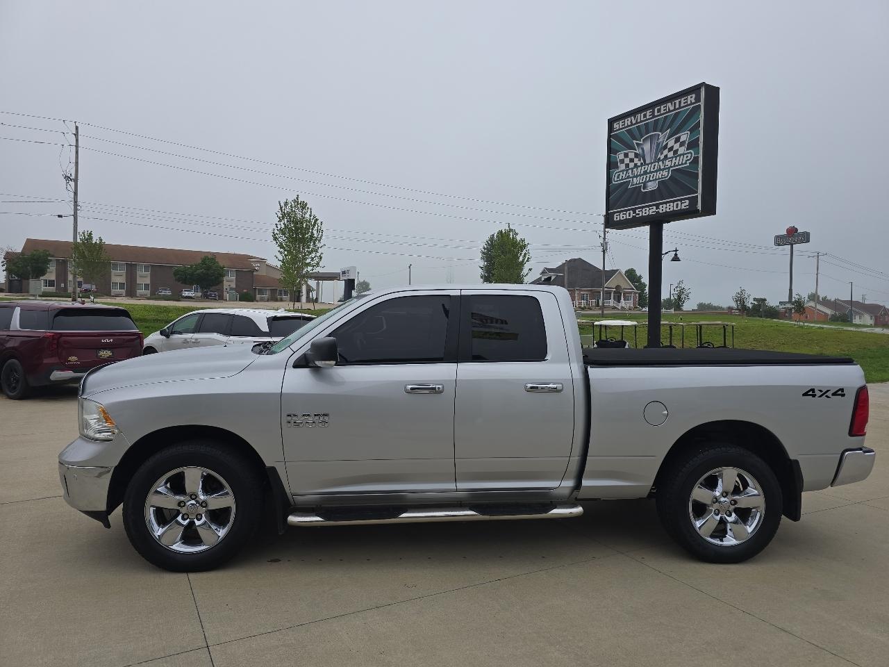 RAM 1500 Big Horn 4x4 Quad Cab 6'4" Box 2017