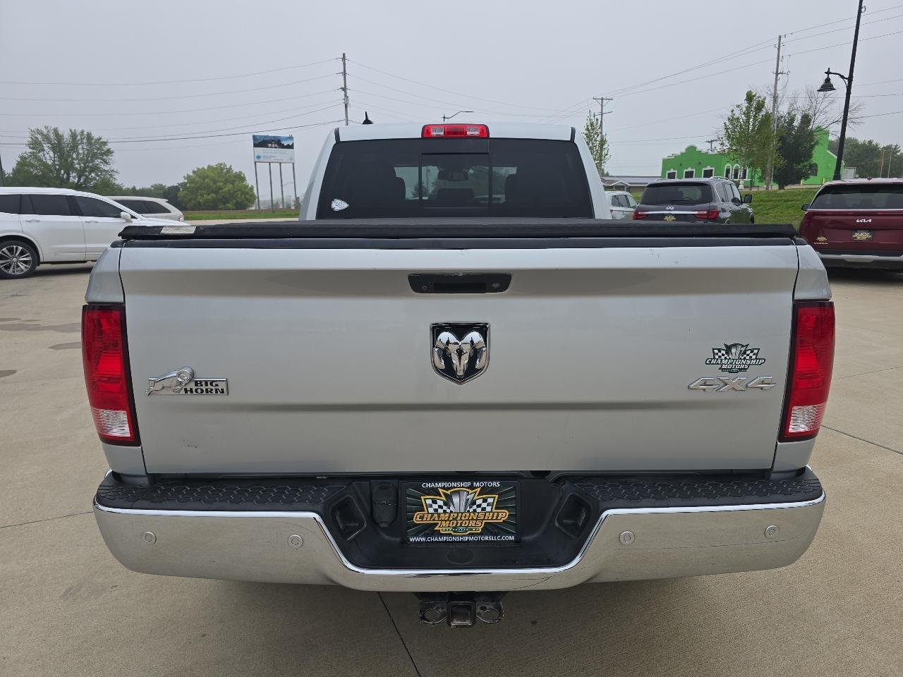 RAM 1500 Big Horn 4x4 Quad Cab 6'4" Box 2017