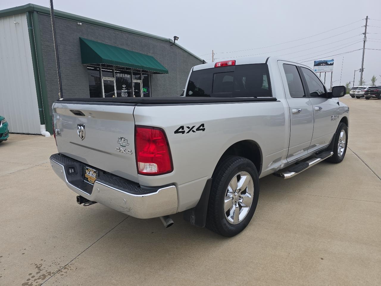 RAM 1500 Big Horn 4x4 Quad Cab 6'4" Box 2017