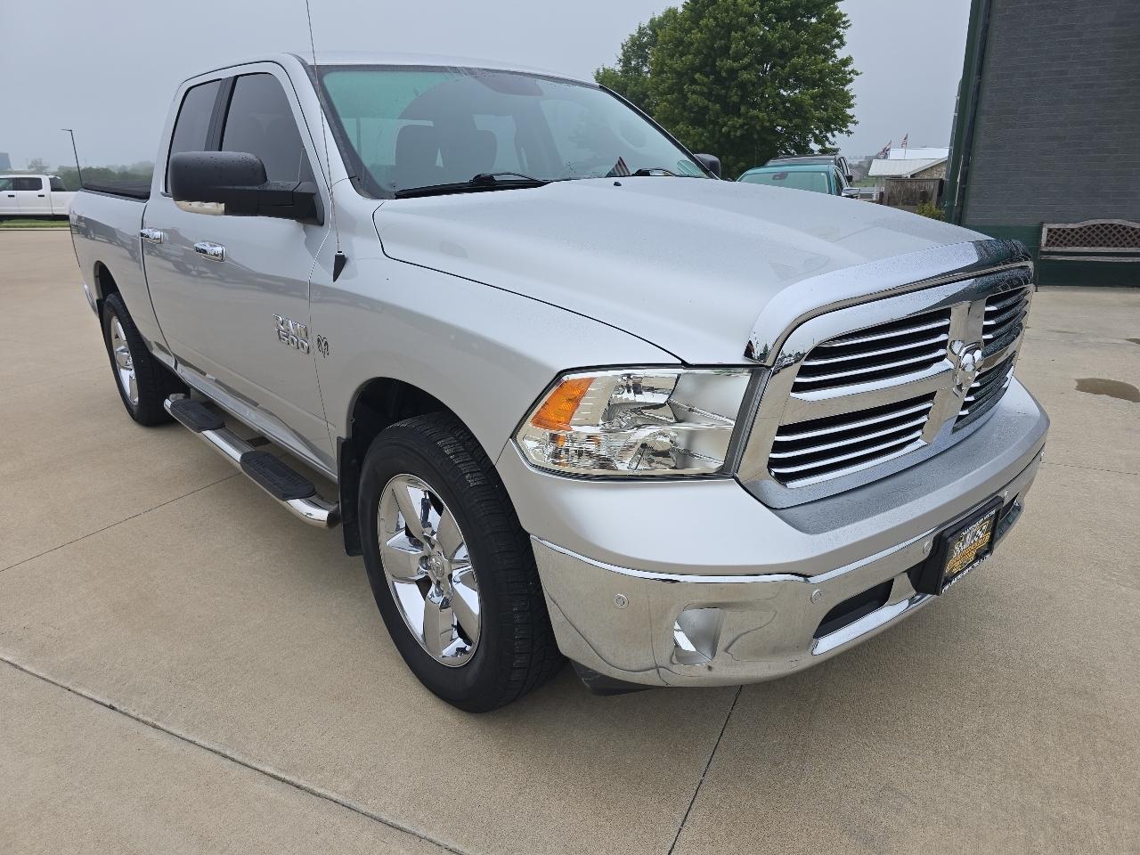 RAM 1500 Big Horn 4x4 Quad Cab 6'4" Box 2017