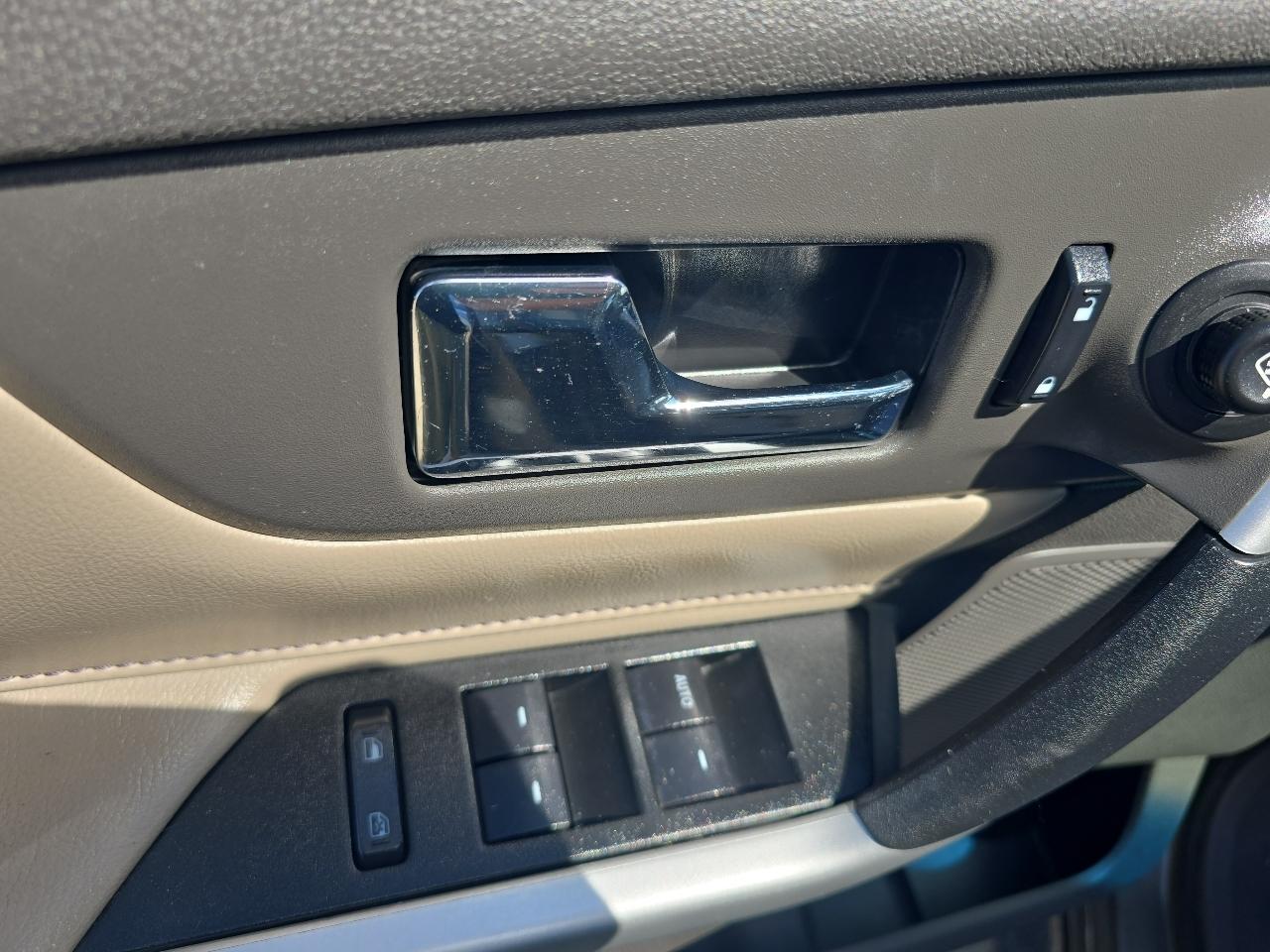 Ford Edge 4dr Limited FWD 2013