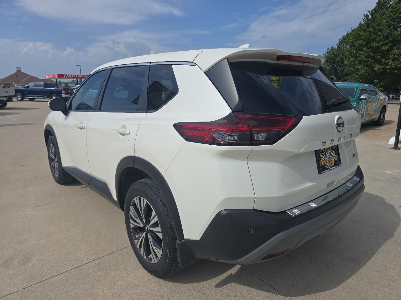 Nissan Rogue FWD SV 2023