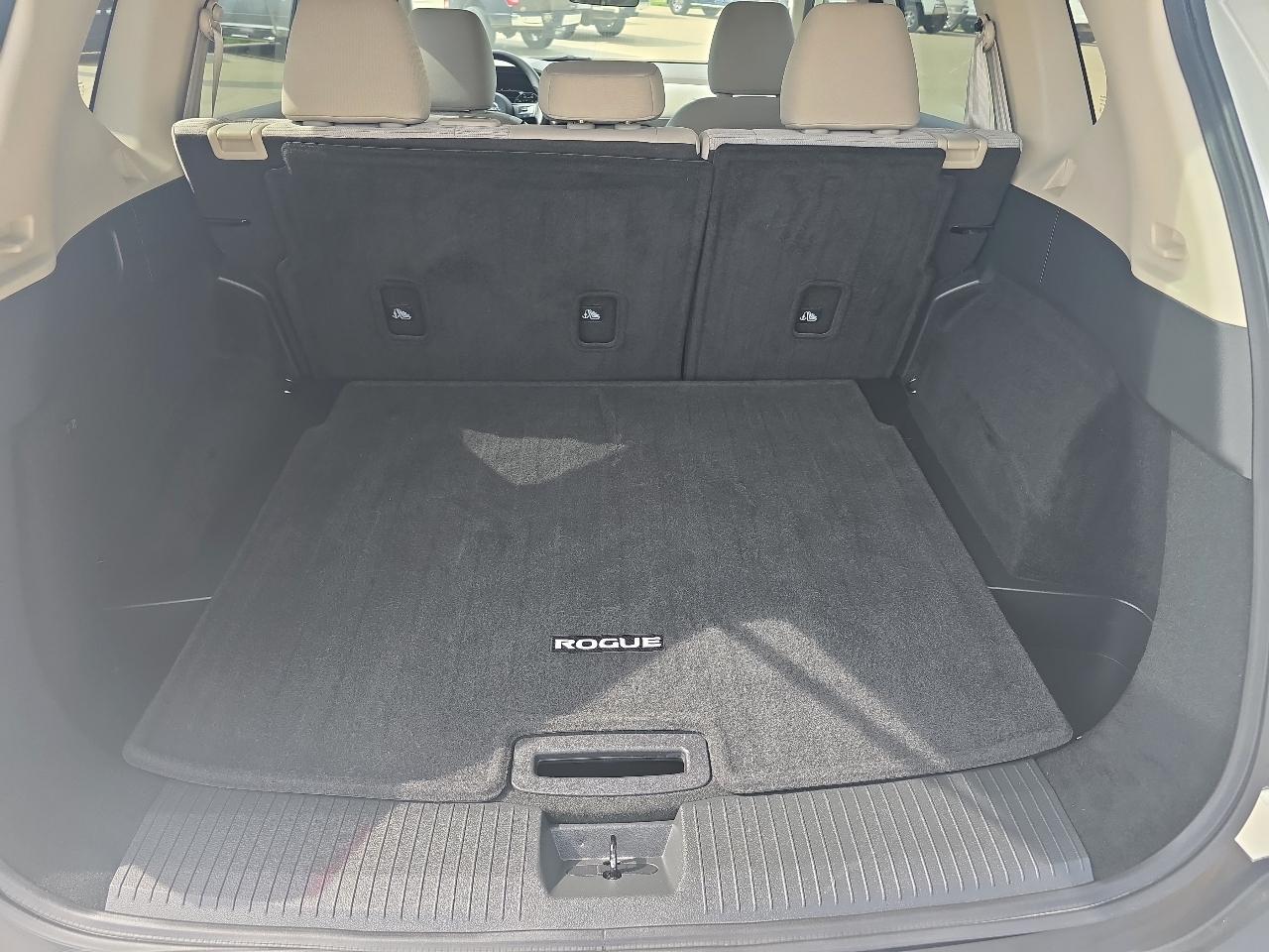 Nissan Rogue FWD SV 2023
