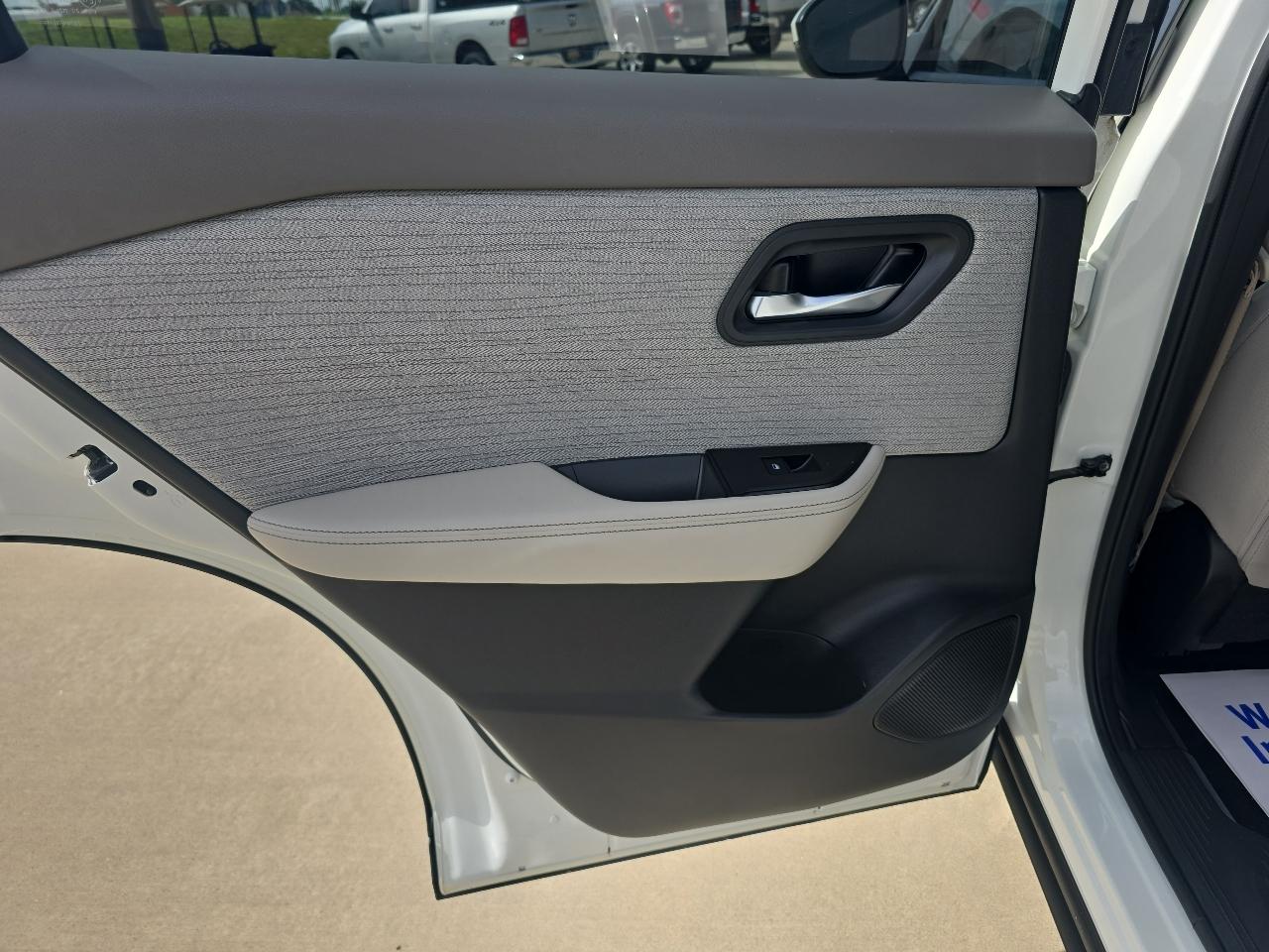 Nissan Rogue FWD SV 2023