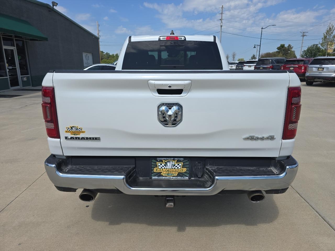 RAM 1500 Laramie 4x4 Crew Cab 6'4" Box 2023