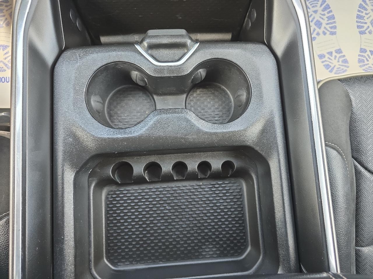 RAM 1500 Laramie 4x4 Crew Cab 6'4" Box 2023