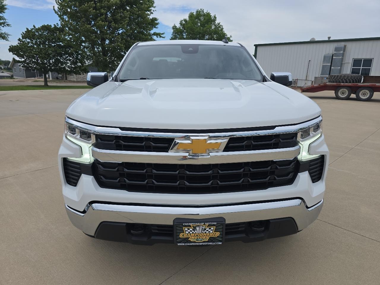 Chevrolet Silverado 1500 4WD Crew Cab 147" LT w/1LT 2023