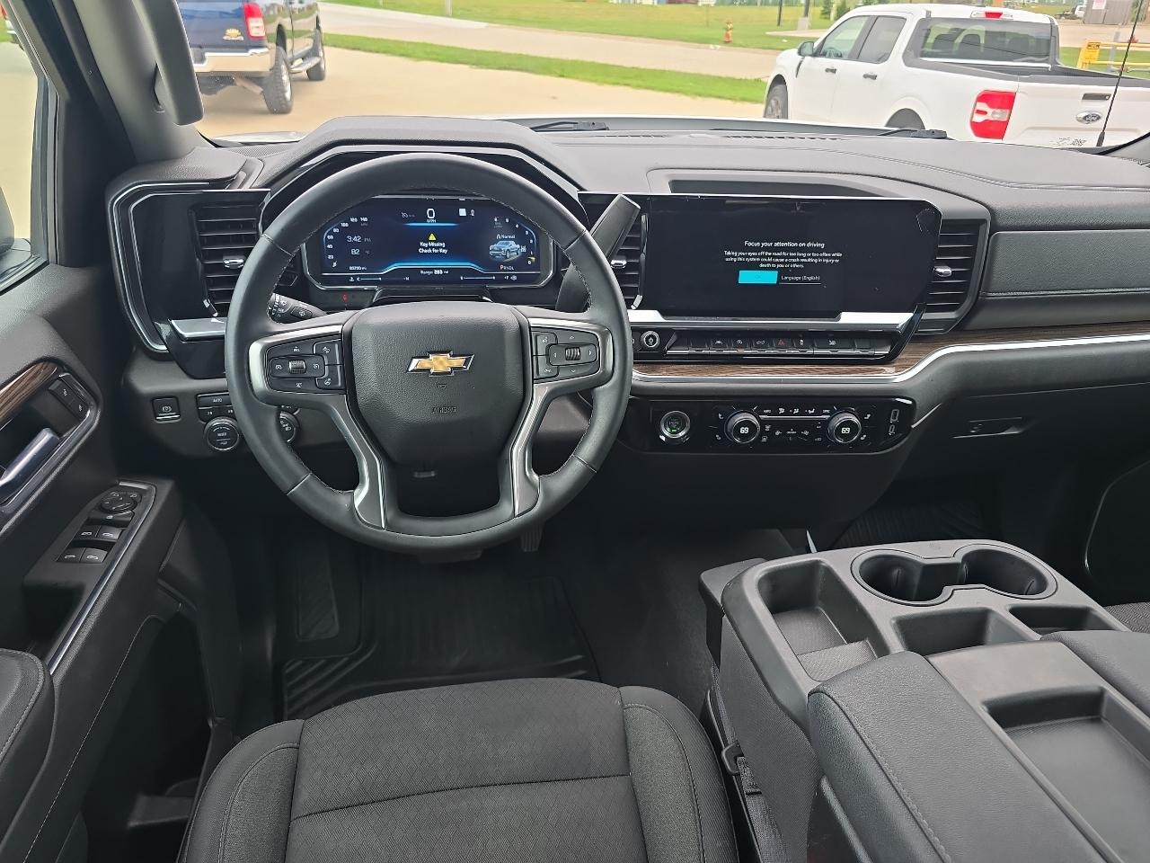 Chevrolet Silverado 1500 4WD Crew Cab 147" LT w/1LT 2023