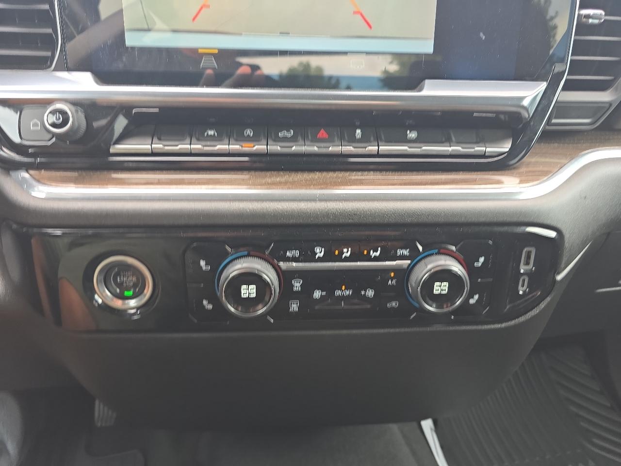 Chevrolet Silverado 1500 4WD Crew Cab 147" LT w/1LT 2023