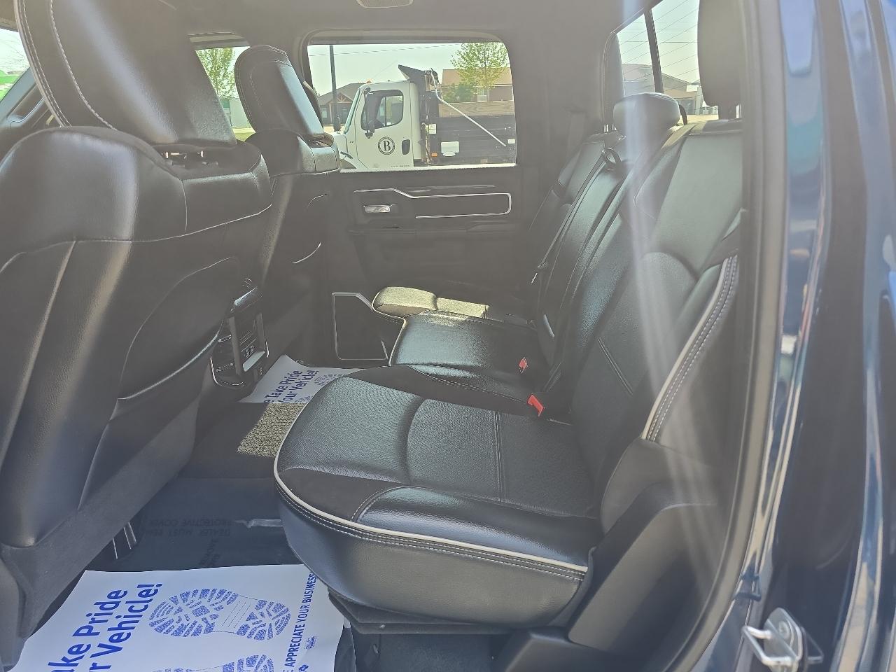 RAM 2500 Laramie 4x4 Crew Cab 6'4" Box 2022