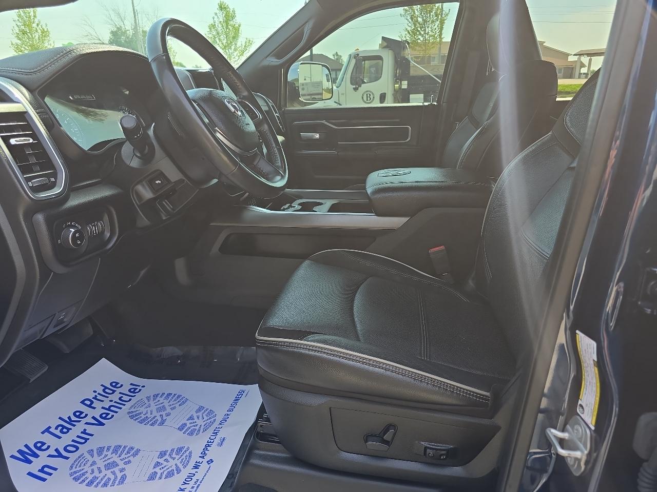 RAM 2500 Laramie 4x4 Crew Cab 6'4" Box 2022