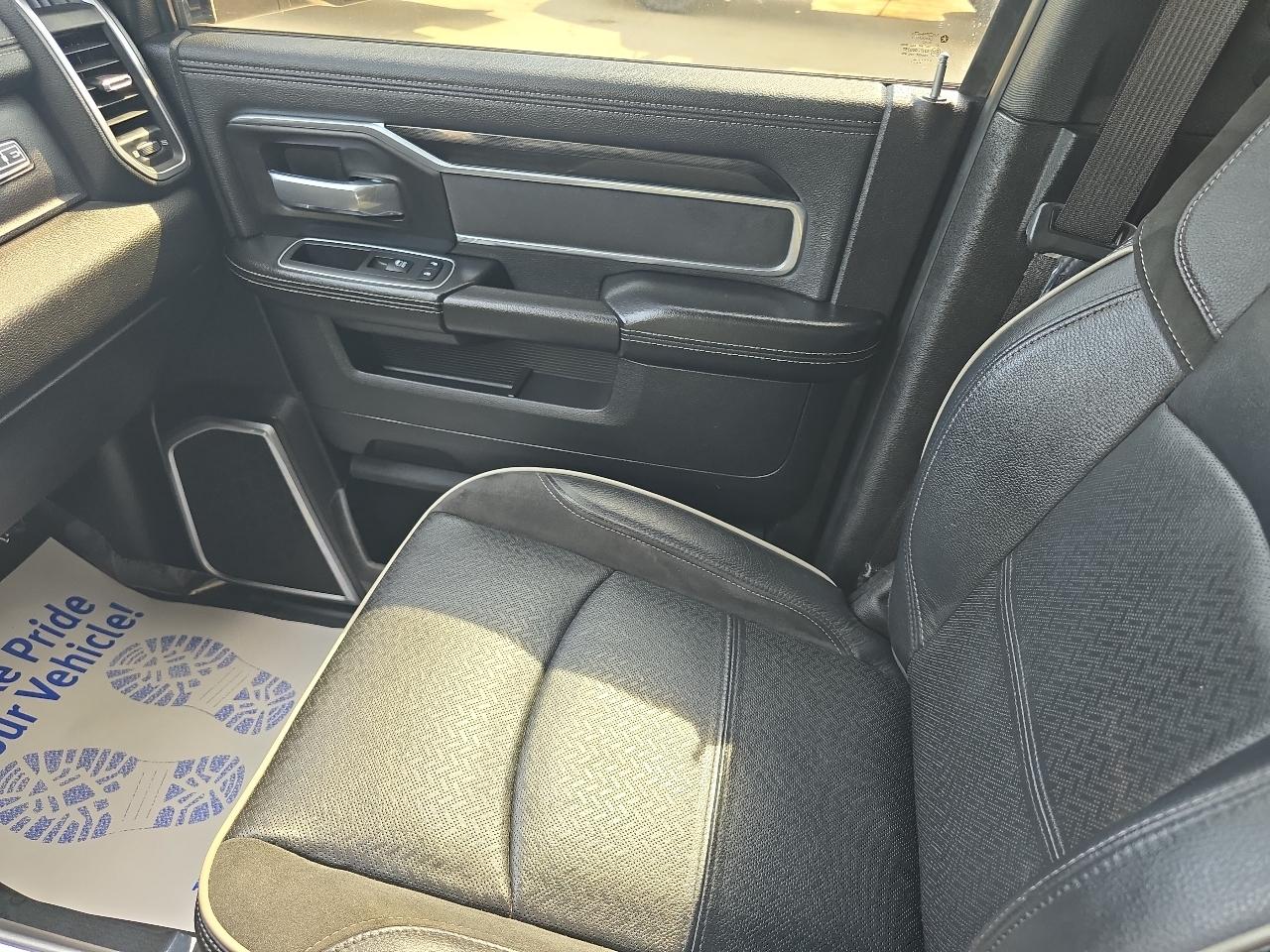 RAM 2500 Laramie 4x4 Crew Cab 6'4" Box 2022