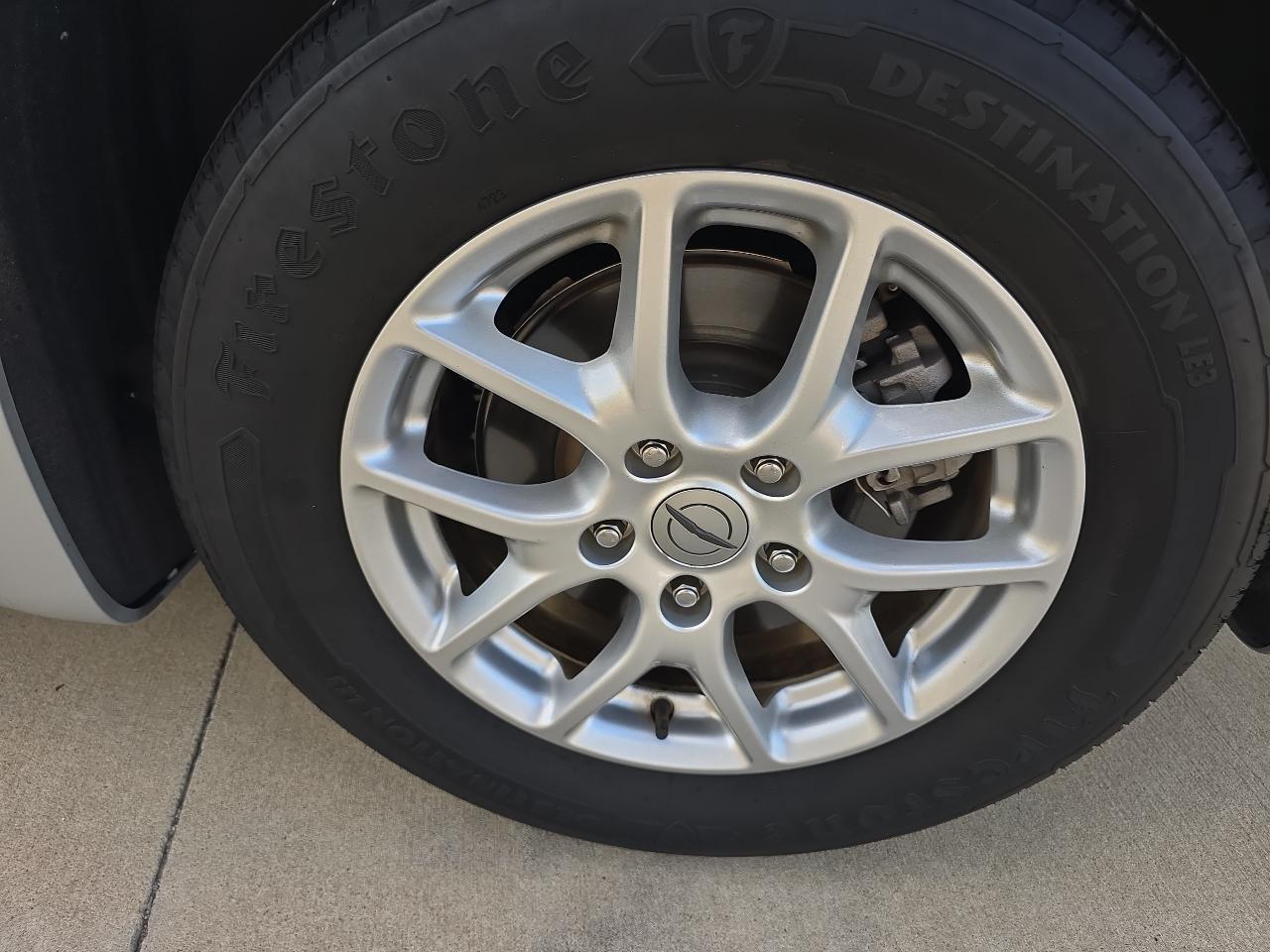 Chrysler Pacifica Touring L FWD 2023