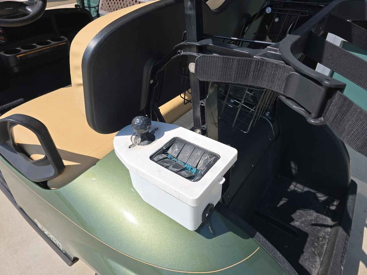 EZ-GO Golf Cart  2014