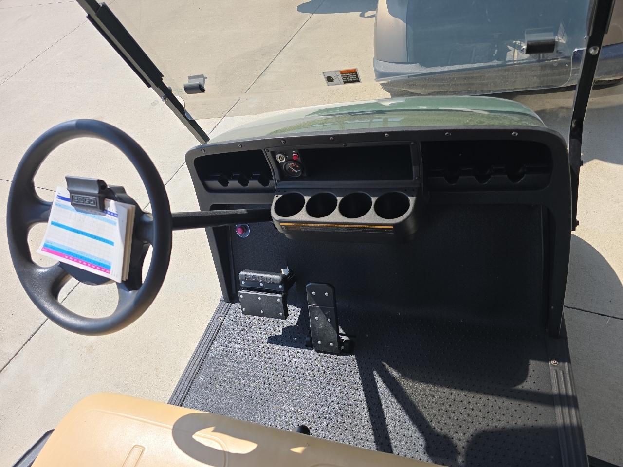 EZ-GO Golf Cart  2014