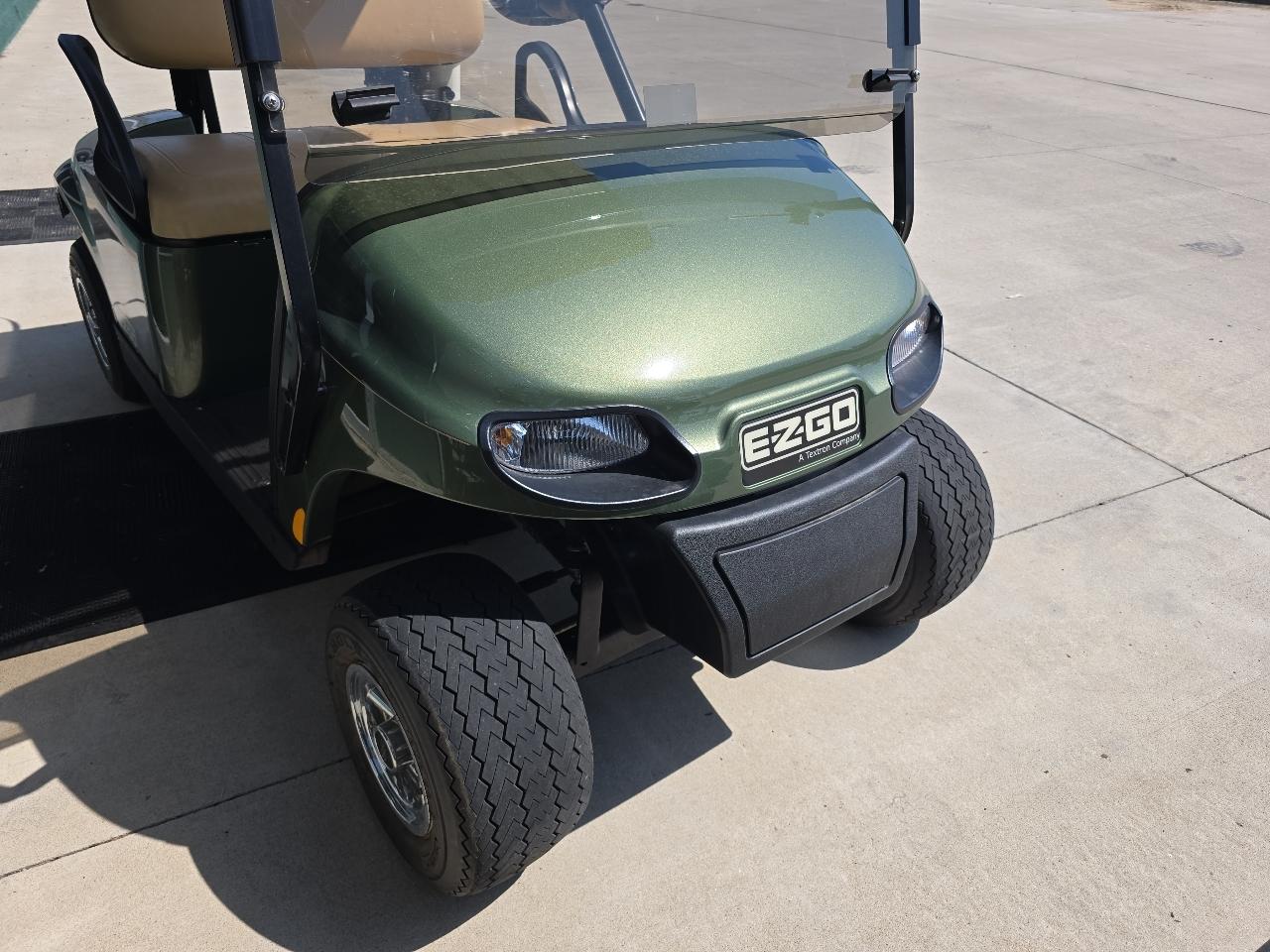 EZ-GO Golf Cart  2014