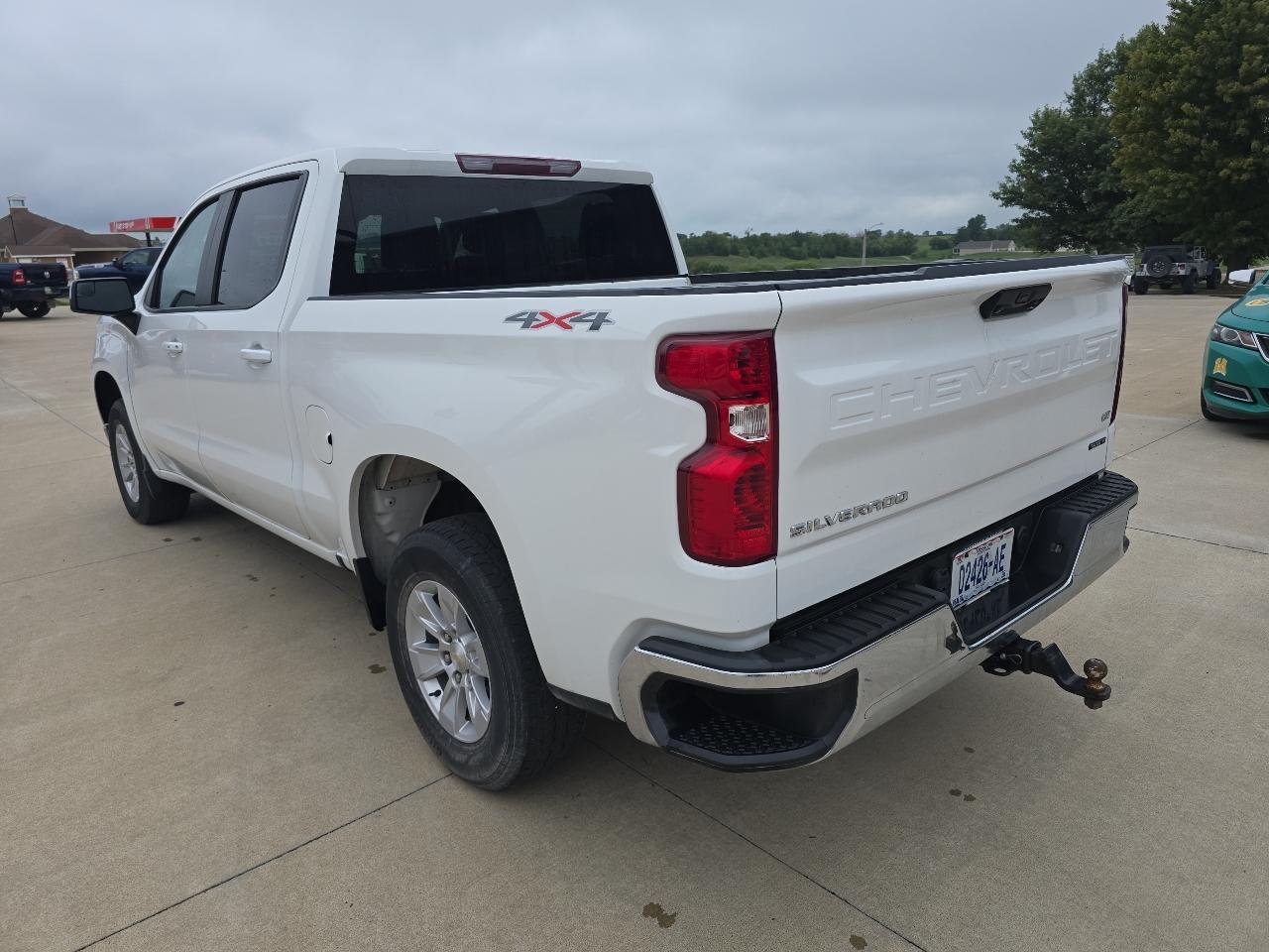 Chevrolet Silverado 1500 4WD Crew Cab 147" LT w/1LT 2023