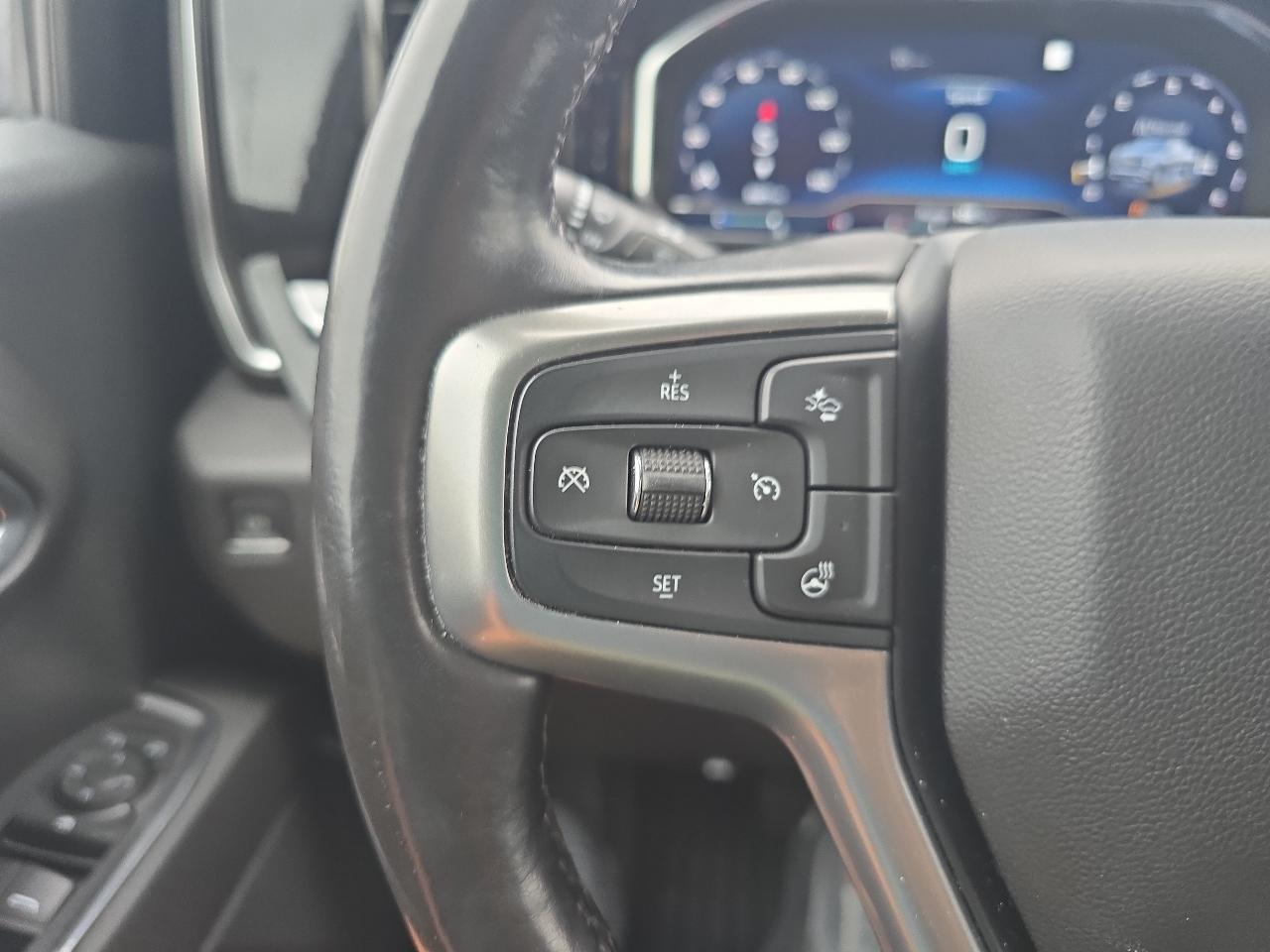 Chevrolet Silverado 1500 4WD Crew Cab 147" LT w/1LT 2023