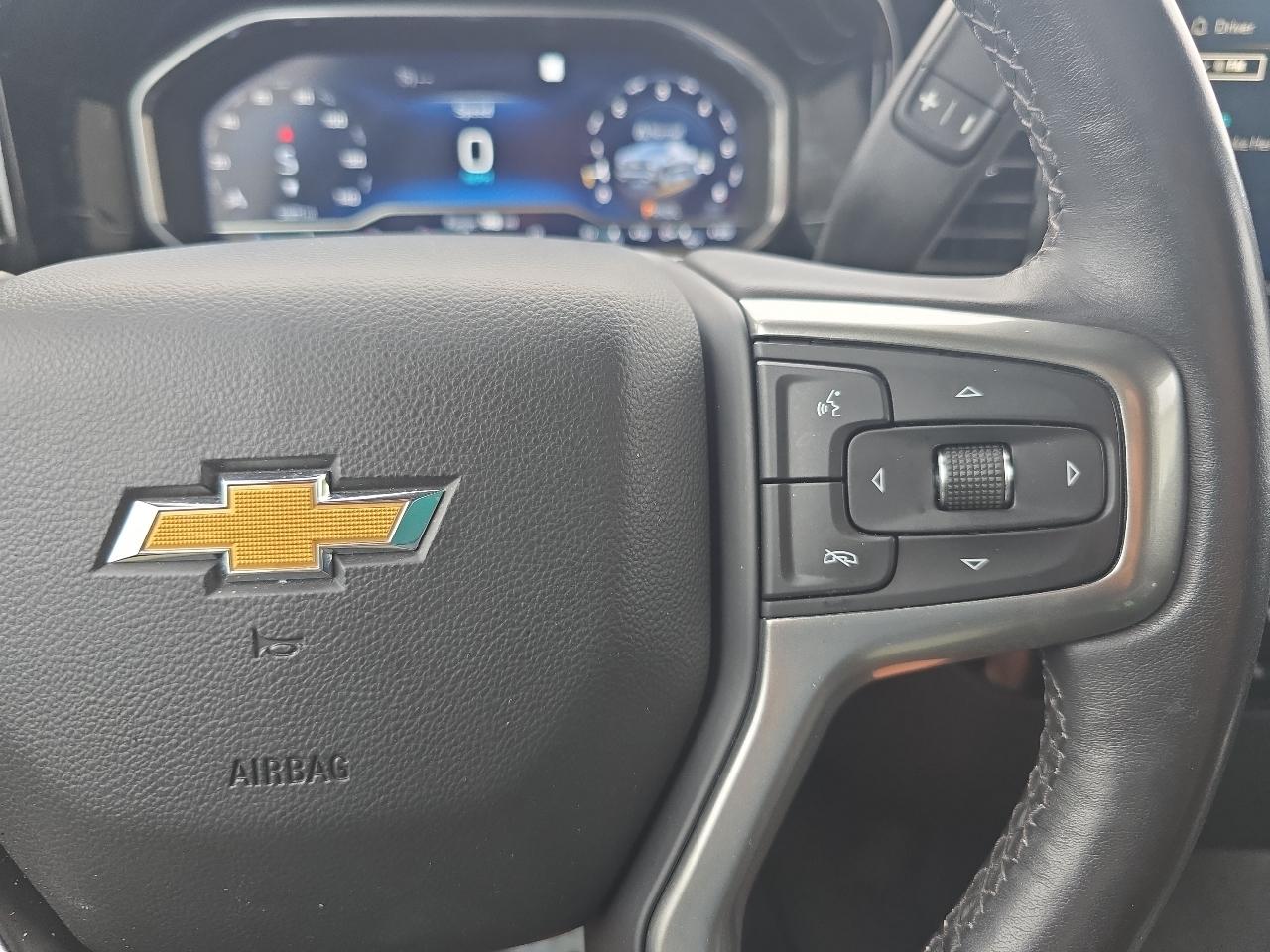 Chevrolet Silverado 1500 4WD Crew Cab 147" LT w/1LT 2023