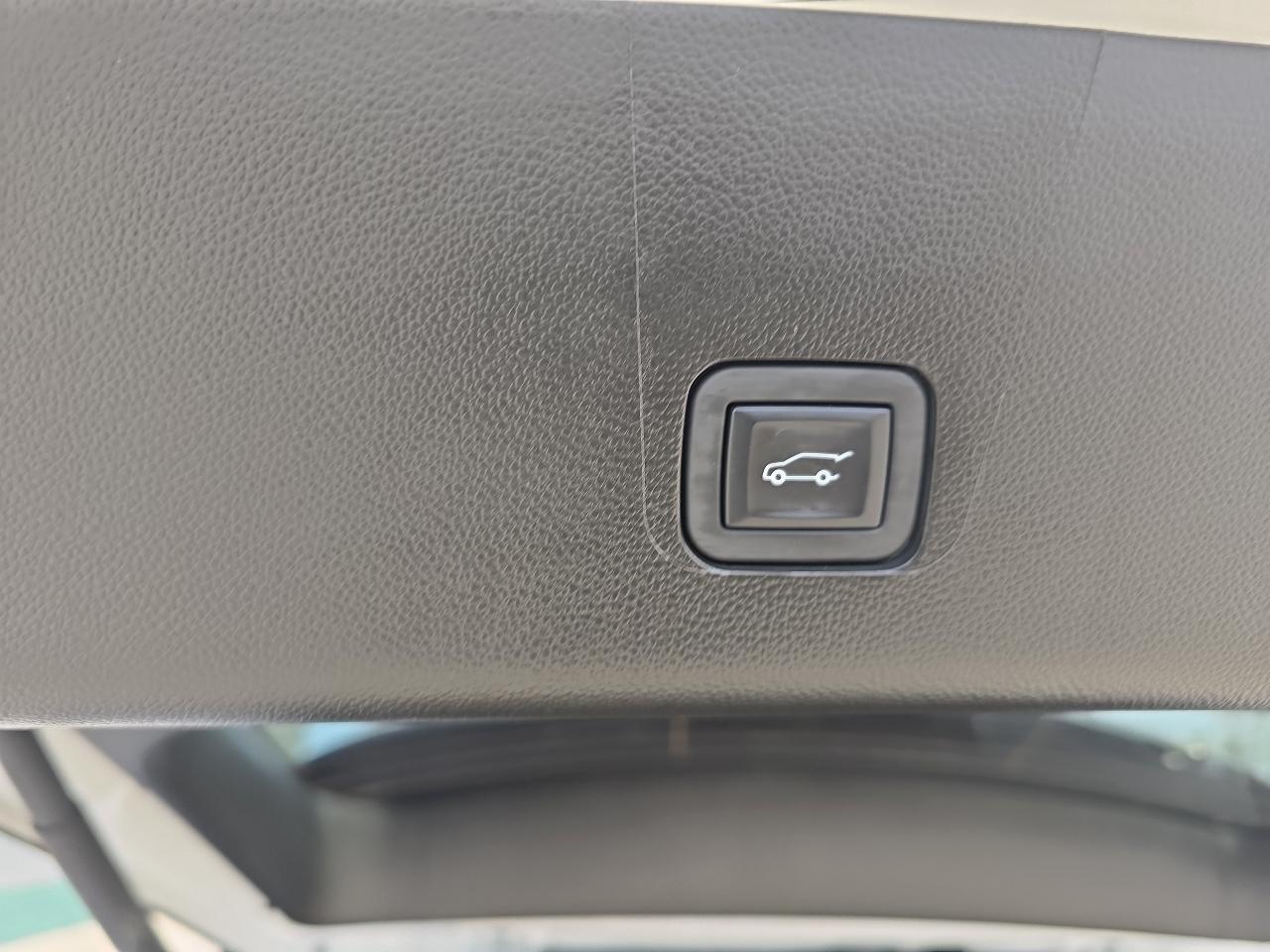 Chevrolet Traverse FWD 4dr LT Leather w/3LT 2023