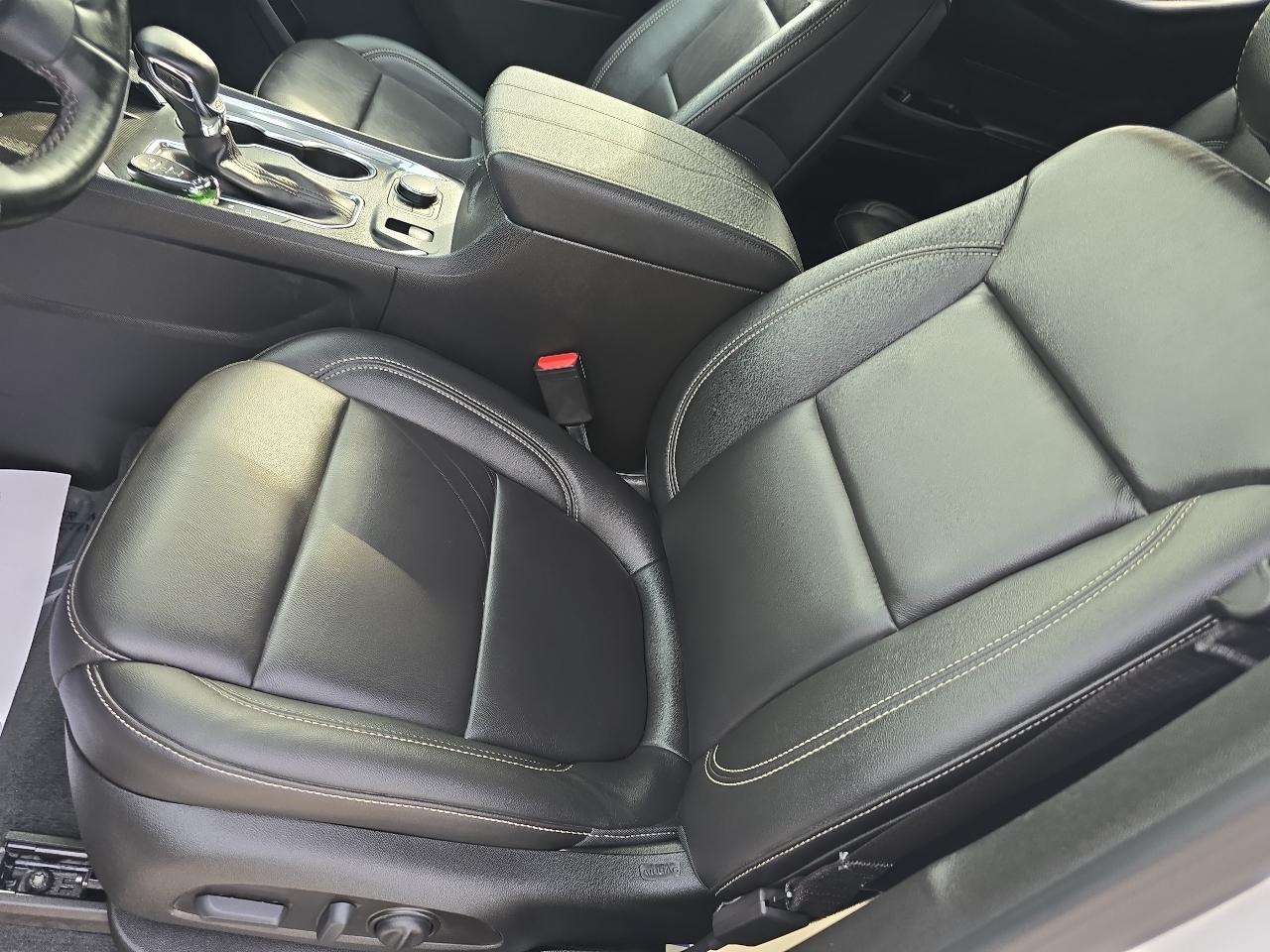 Chevrolet Traverse FWD 4dr LT Leather w/3LT 2023