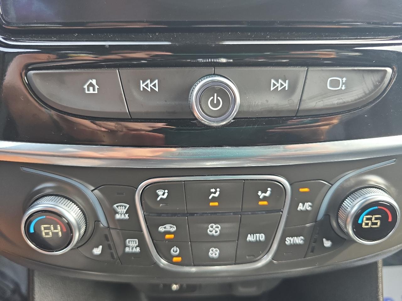 Chevrolet Traverse FWD 4dr LT Leather w/3LT 2023