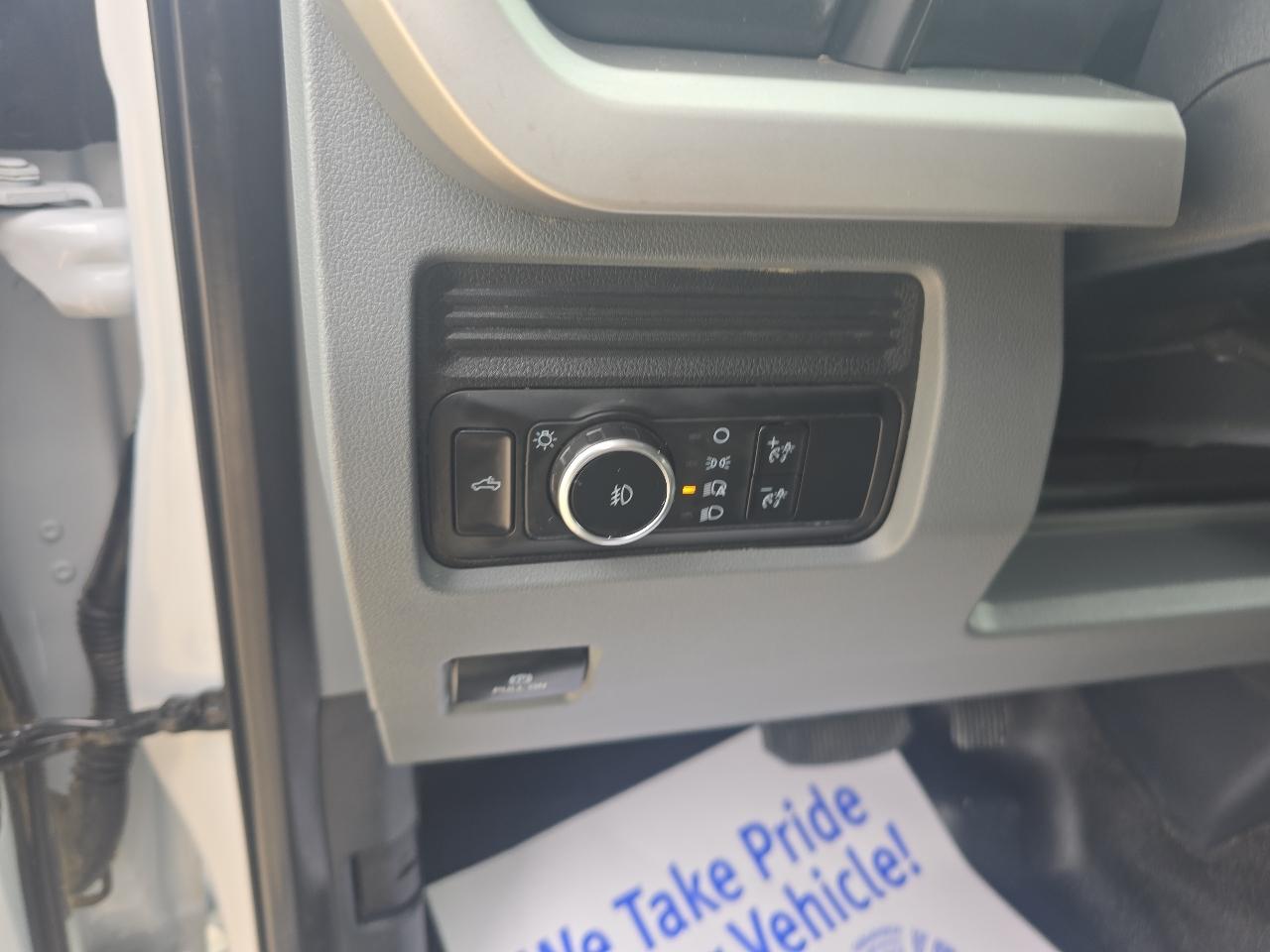 Ford Super Duty F-250 SRW XLT 4WD Crew Cab 8' Box 2024