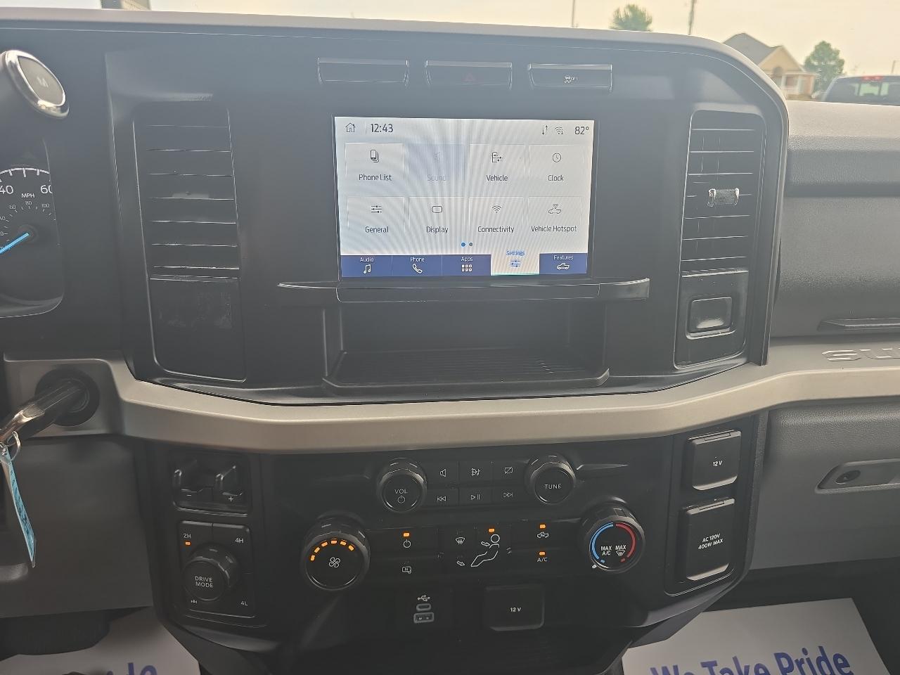 Ford Super Duty F-250 SRW XLT 4WD Crew Cab 8' Box 2024