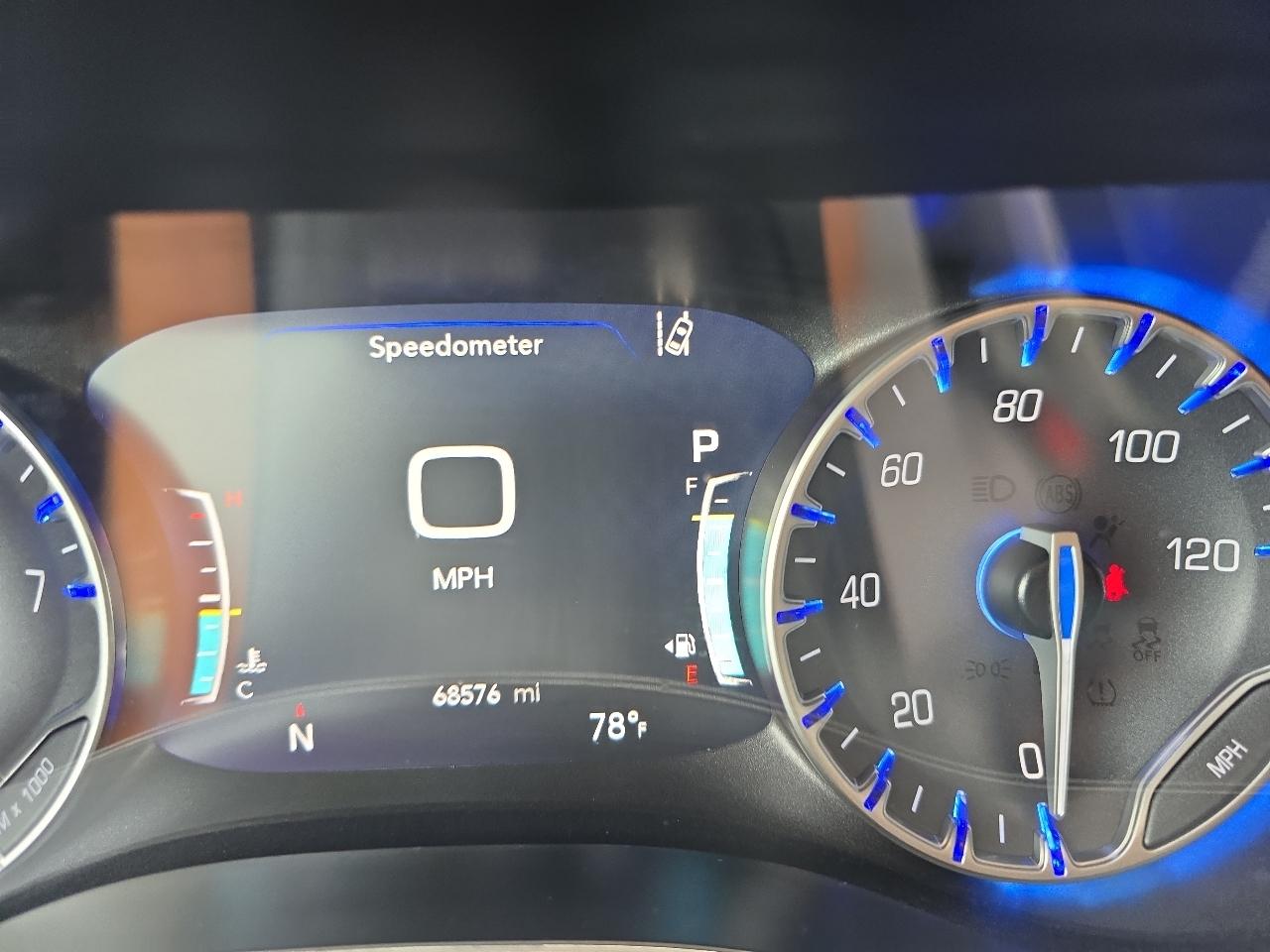 Chrysler Pacifica Touring L FWD 2023